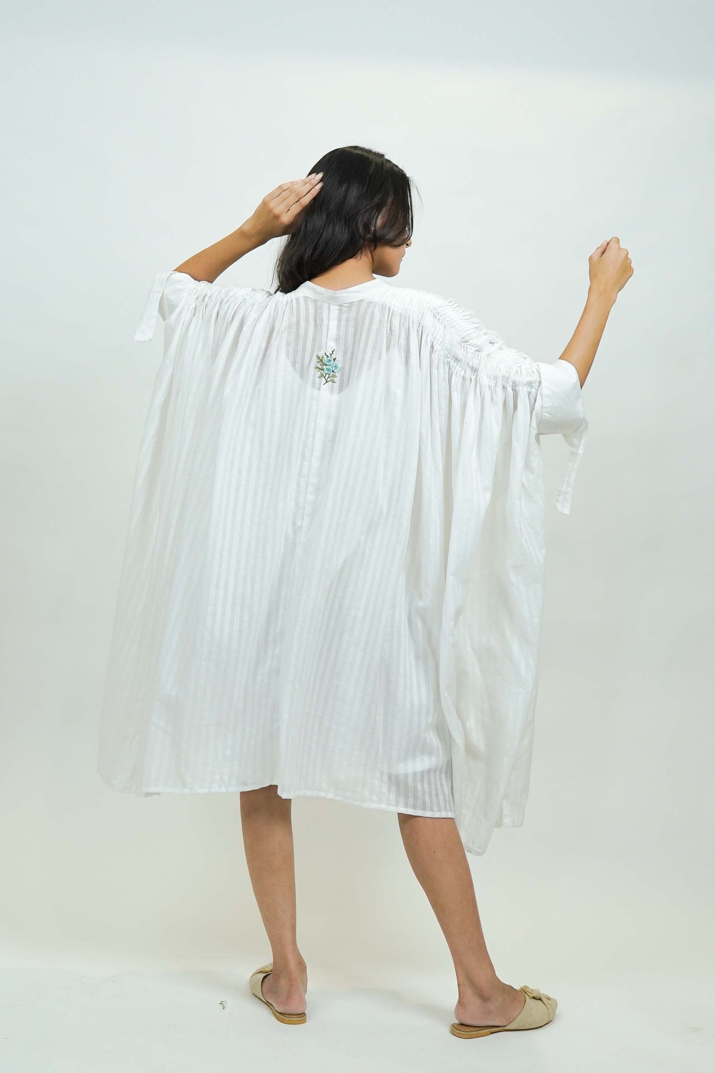S0016 - White Cotton Shrug - OurDve
