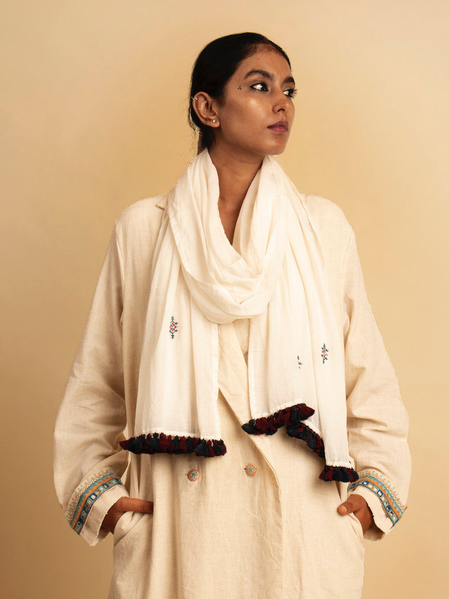 White Scarf - OurDve