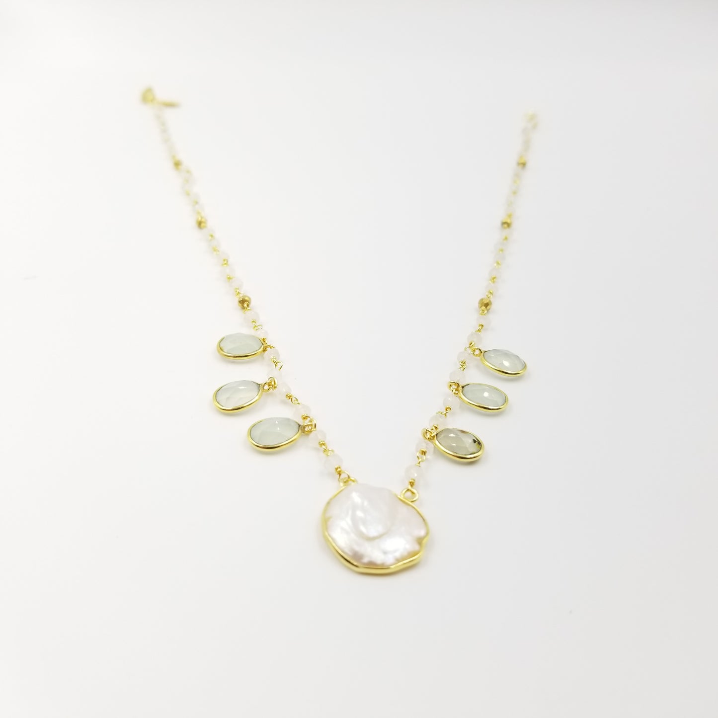 Stark Pearl Choker - OurDve