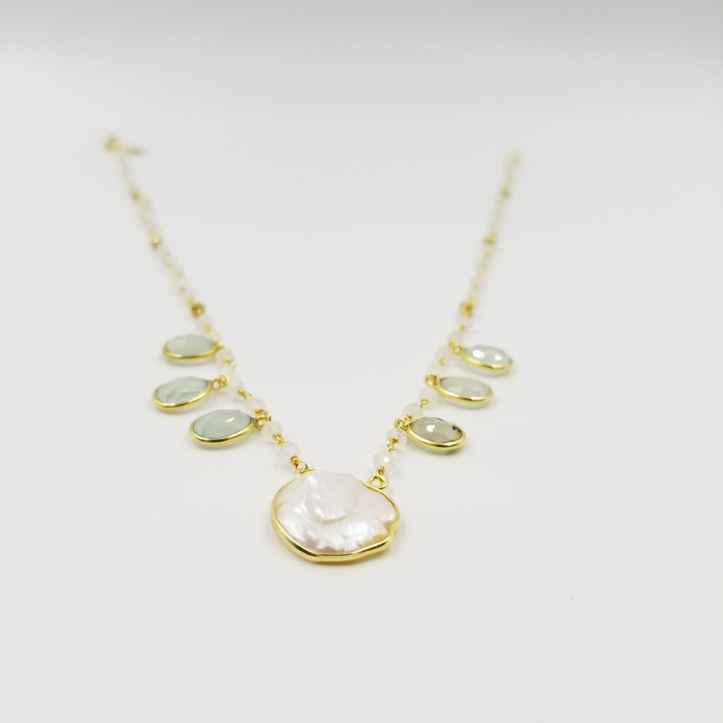 Stark Pearl Choker - OurDve