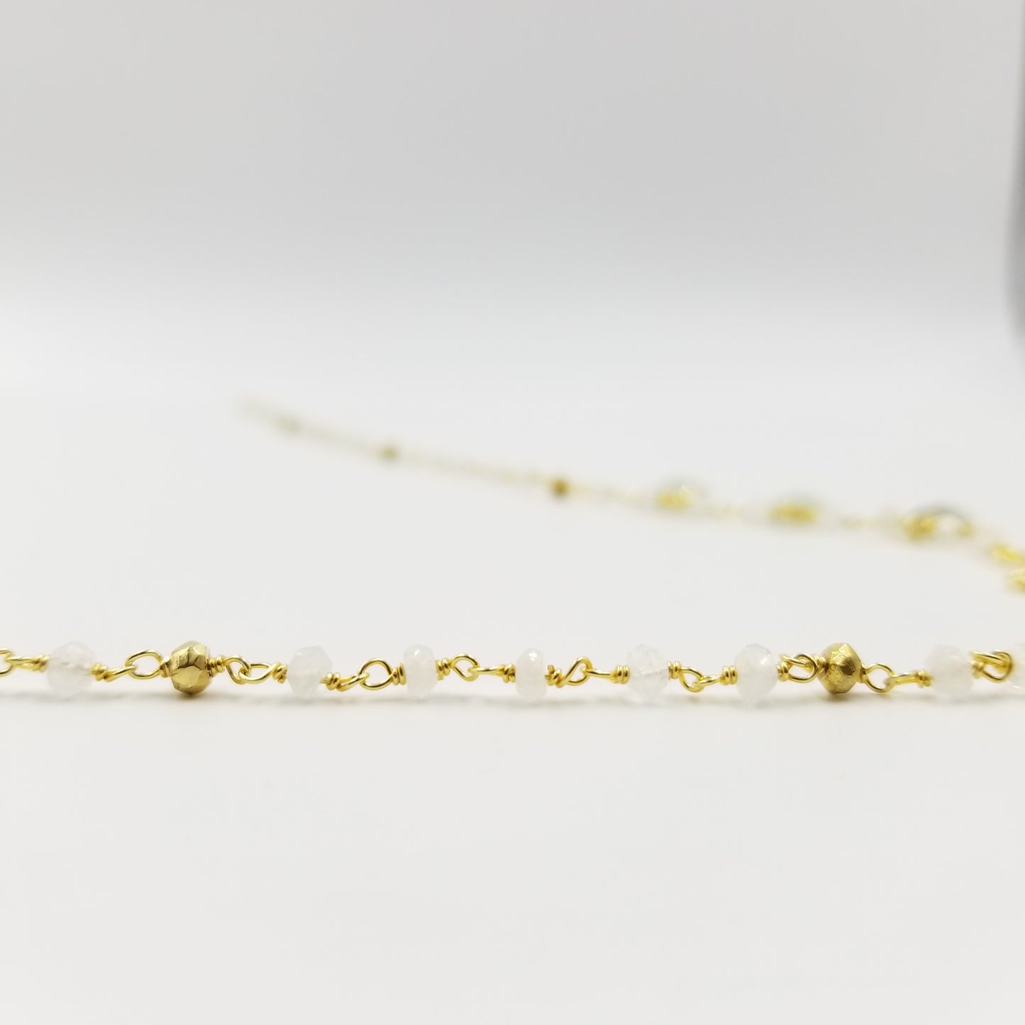 Stark Pearl Choker - OurDve