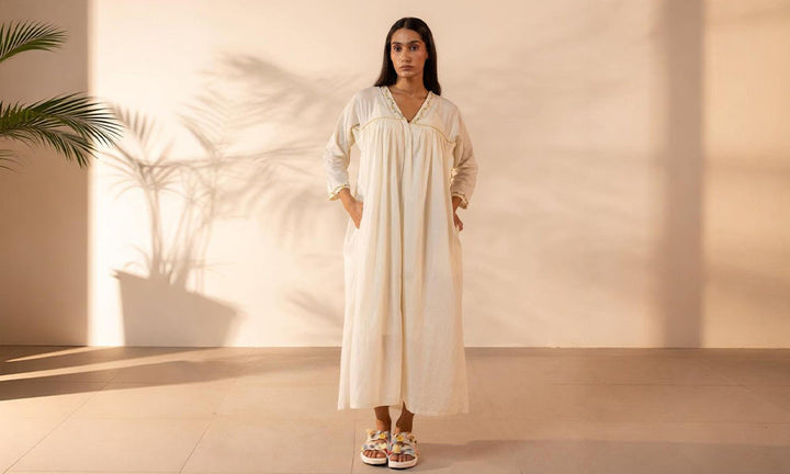 Best Beige Minimal Clothing Pieces for Everyday Wear