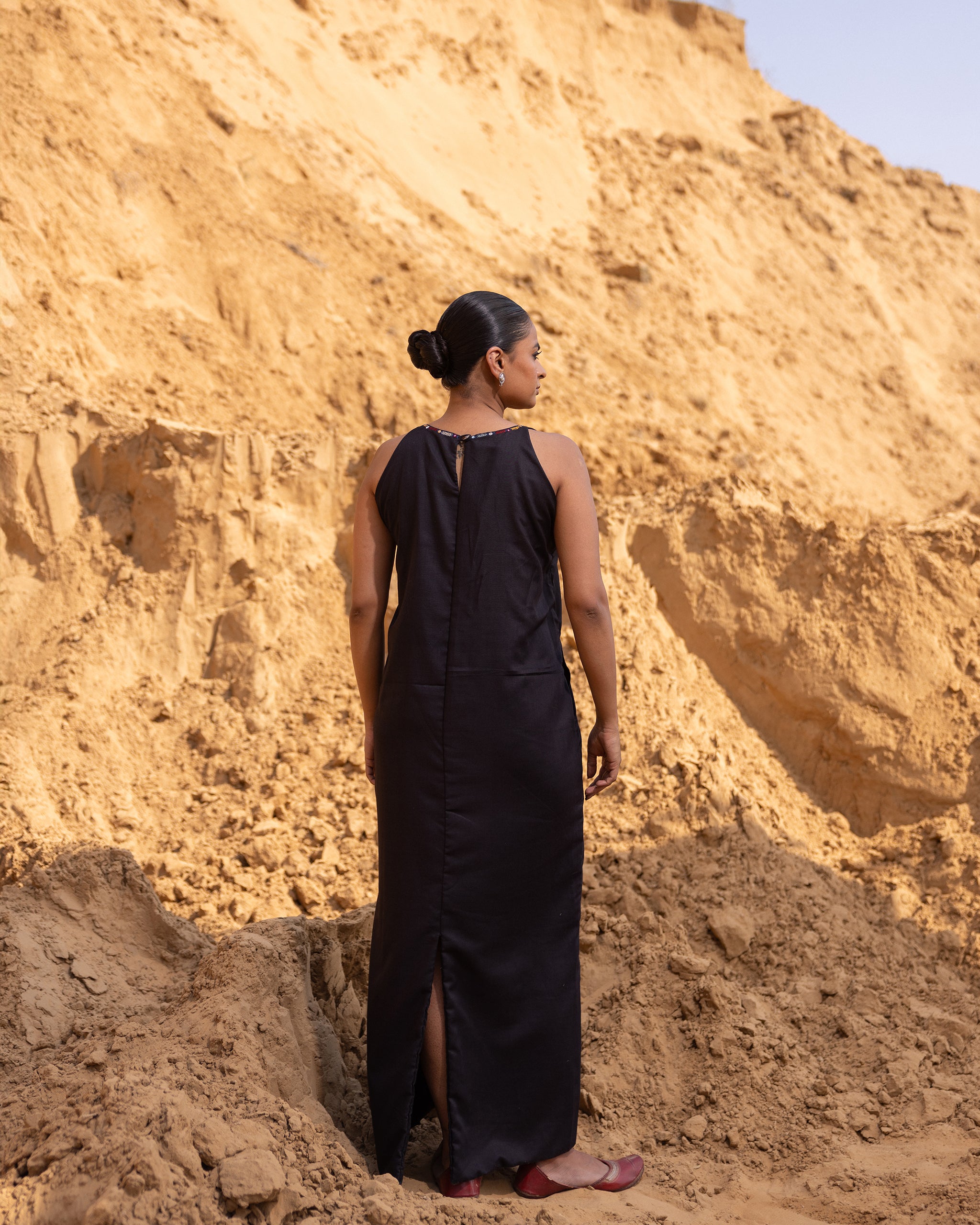 Syntra Dress - Black