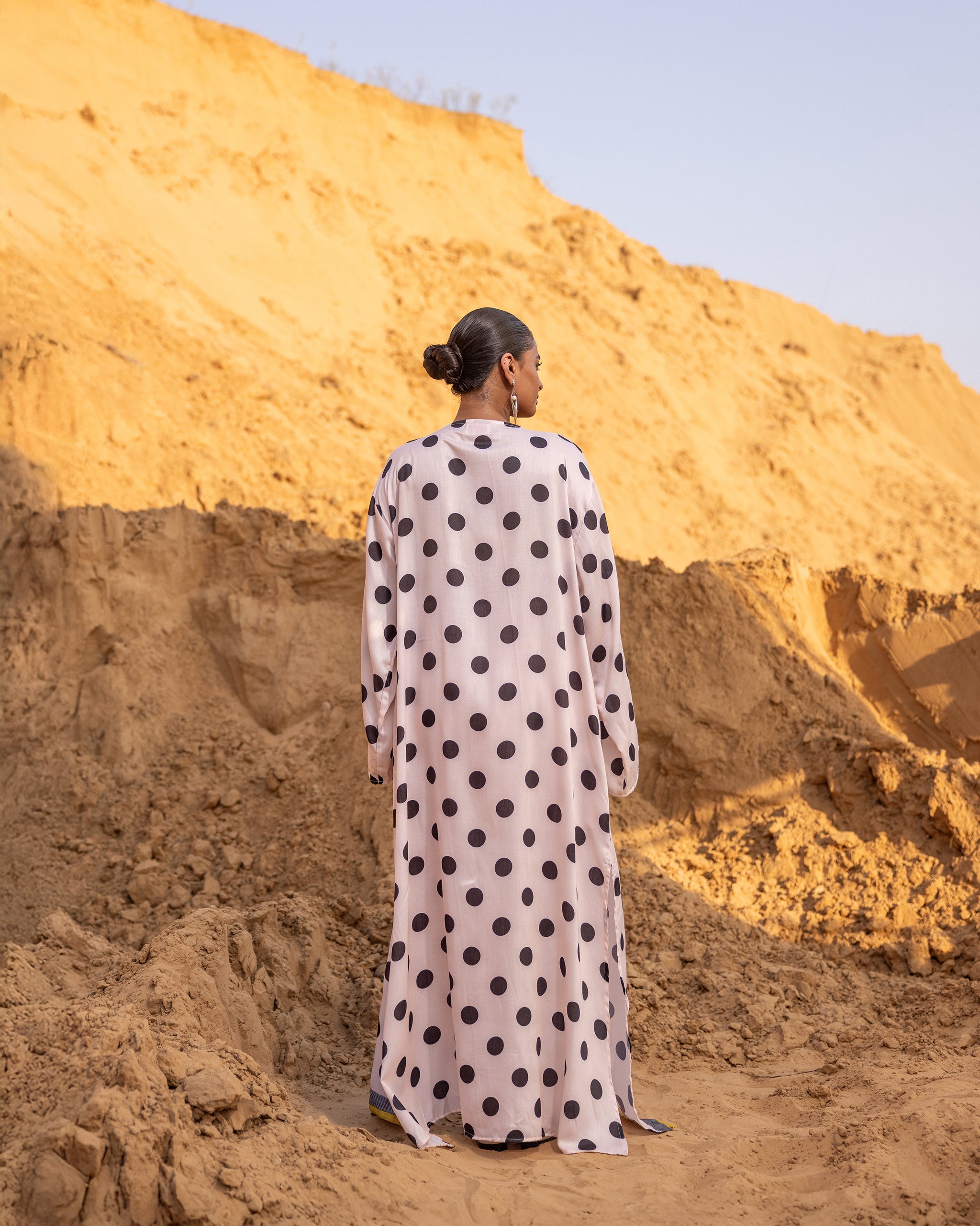 Saga Shrug - Desert Sand