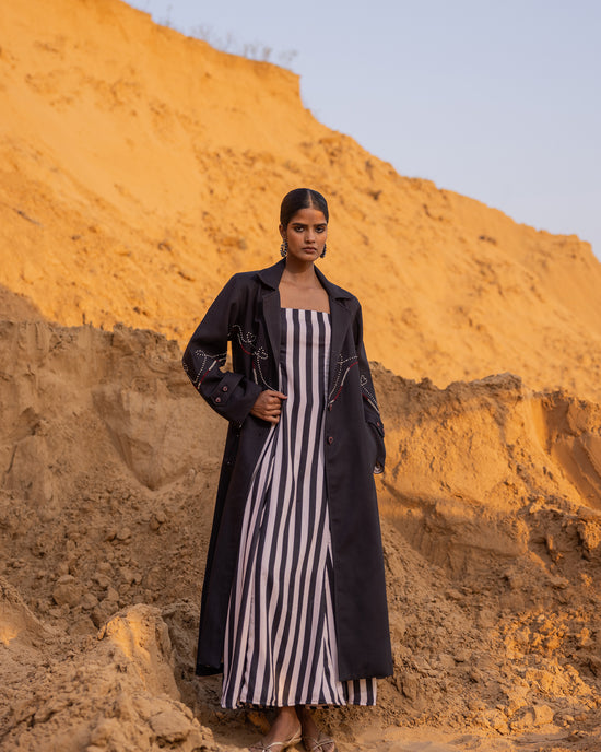 Chrono Dress - Black & Desert Sand