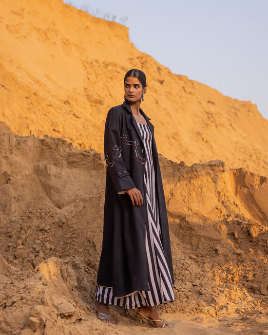 Chrono Dress - Black & Desert Sand