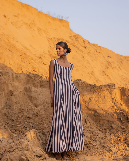 Chrono Dress - Black & Desert Sand