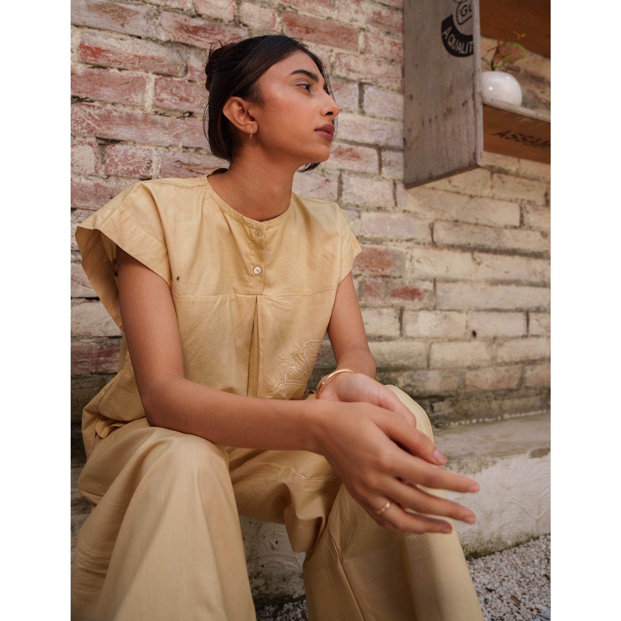 Capsule 6 - Peanut Brown Cotton Top