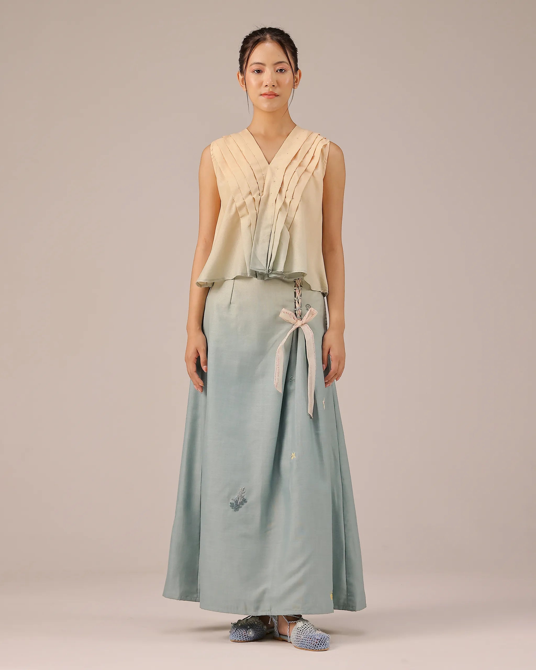 Berry Breeze Skirt (Grey)