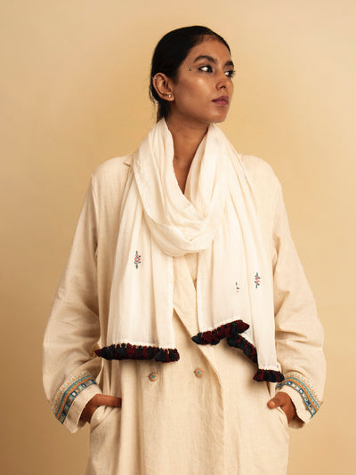 White Scarf - OurDve